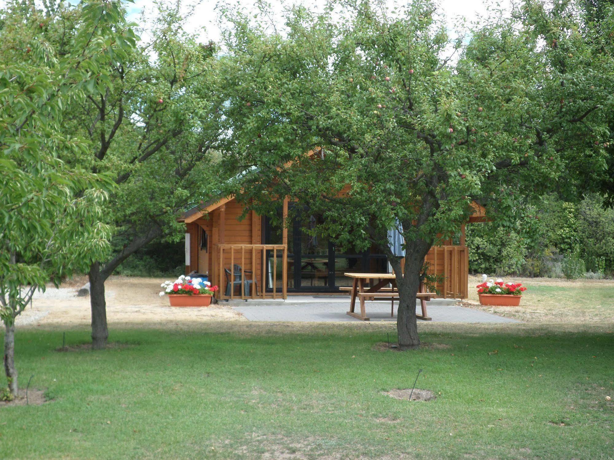 Central Chalets Ltd Alexandra Exterior foto